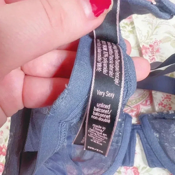 Victoria's Secret Very Sexy Unlined Balconet Bra Grey and Silver 32D - Picture 8 of 9